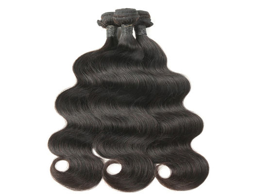 Chiny 7a klasa 10-24 cale brazylijskie naturalne krótkie czarne falowane włosy dostawca